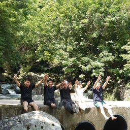 피드에 업로드 된 이미지