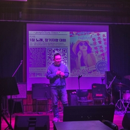 피드에 업로드 된 이미지