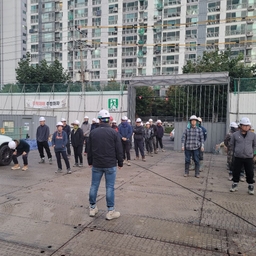 피드에 업로드 된 이미지