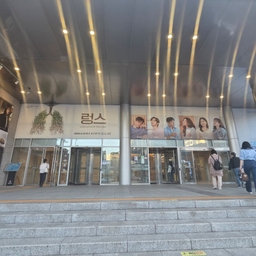 피드에 업로드 된 이미지