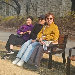 피드에 업로드 된 이미지