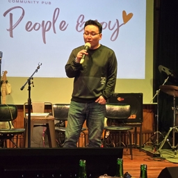 피드에 업로드 된 이미지