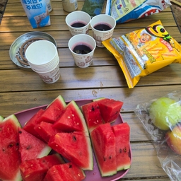 피드에 업로드 된 이미지