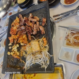 피드에 업로드 된 이미지