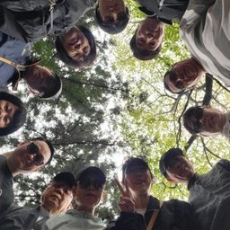 피드에 업로드 된 이미지