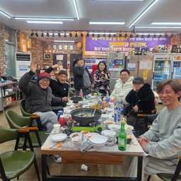 피드에 업로드 된 이미지