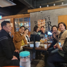 피드에 업로드 된 이미지