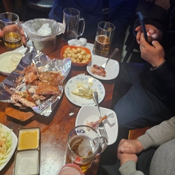 피드에 업로드 된 이미지