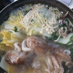 피드에 업로드 된 이미지