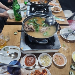 피드에 업로드 된 이미지