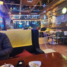 피드에 업로드 된 이미지