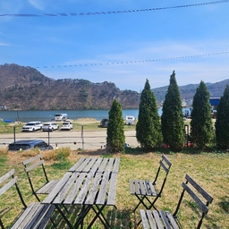 피드에 업로드 된 이미지