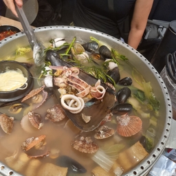 피드에 업로드 된 이미지