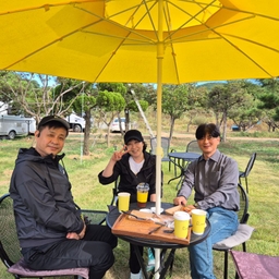 피드에 업로드 된 이미지