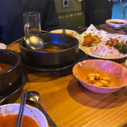 피드에 업로드 된 이미지