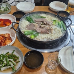 피드에 업로드 된 이미지