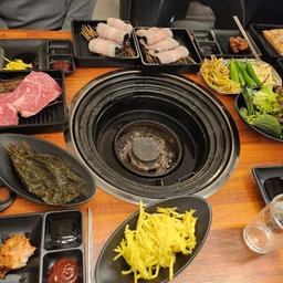 피드에 업로드 된 이미지