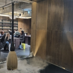 피드에 업로드 된 이미지