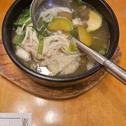 피드에 업로드 된 이미지