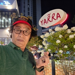 피드에 업로드 된 이미지