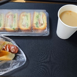 피드에 업로드 된 이미지