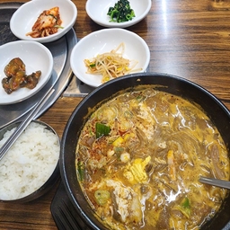 피드에 업로드 된 이미지