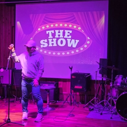 피드에 업로드 된 이미지