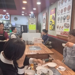 피드에 업로드 된 이미지