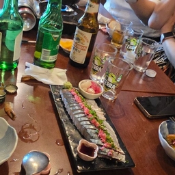 피드에 업로드 된 이미지