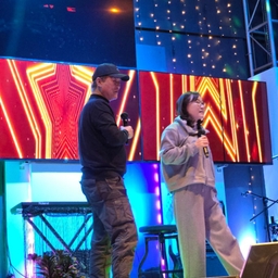 피드에 업로드 된 이미지