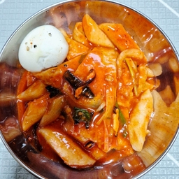 피드에 업로드 된 이미지