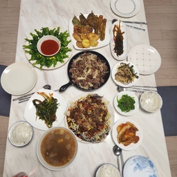 피드에 업로드 된 이미지