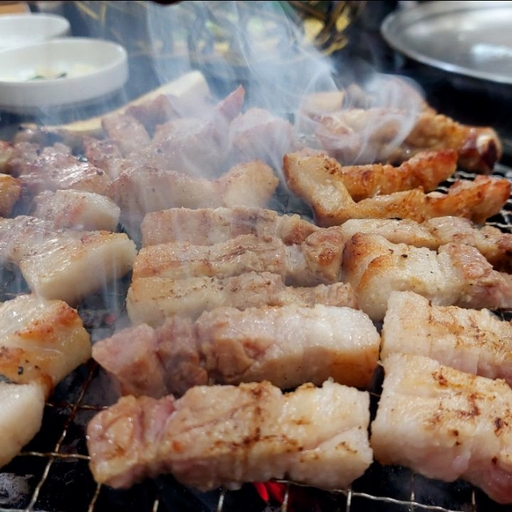 ํผ๋ ์ด๋ฏธ์ง