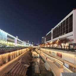 피드에 업로드 된 이미지