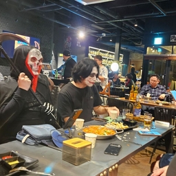 피드에 업로드 된 이미지