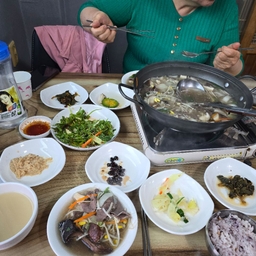 피드에 업로드 된 이미지