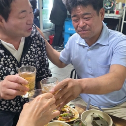 피드에 업로드 된 이미지