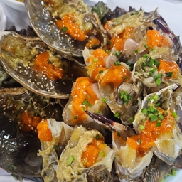 피드에 업로드 된 이미지