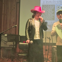 피드에 업로드 된 이미지