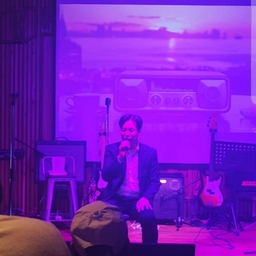 피드에 업로드 된 이미지