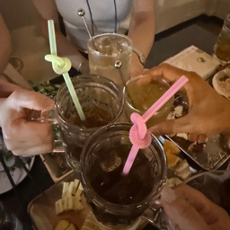 피드에 업로드 된 이미지