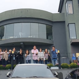 피드에 업로드 된 이미지