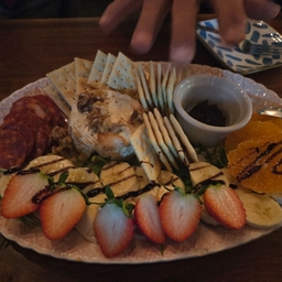 피드에 업로드 된 이미지