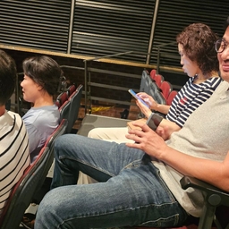 피드에 업로드 된 이미지