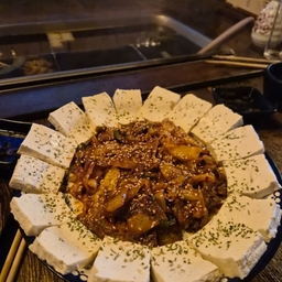 피드에 업로드 된 이미지