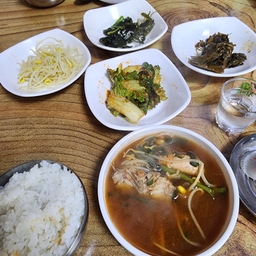 피드에 업로드 된 이미지