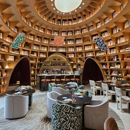 피드에 업로드 된 이미지