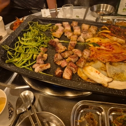 피드에 업로드 된 이미지