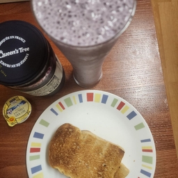 피드에 업로드 된 이미지