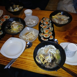 피드에 업로드 된 이미지